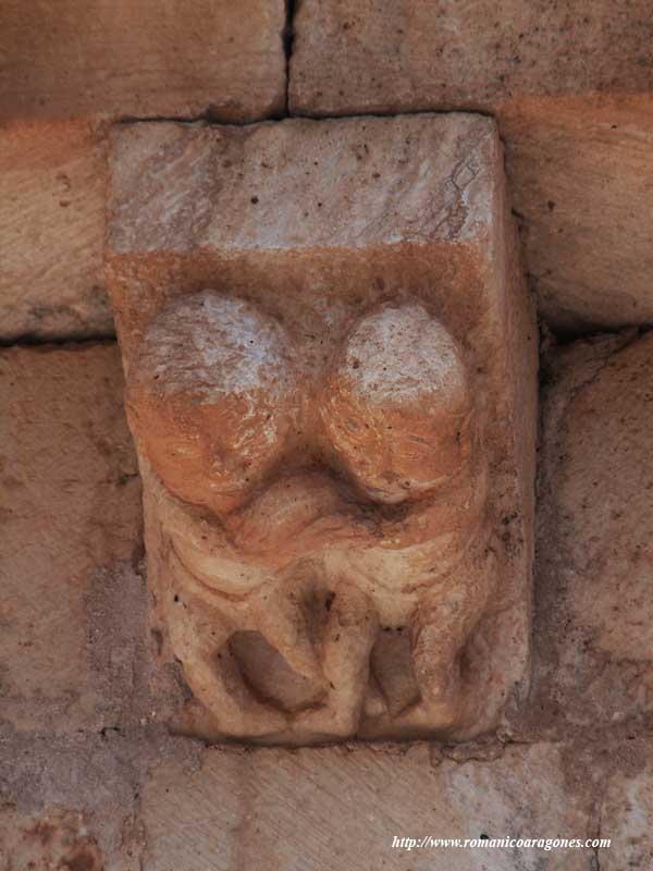 TORRE QUE CONTIENE LA CÚPULA